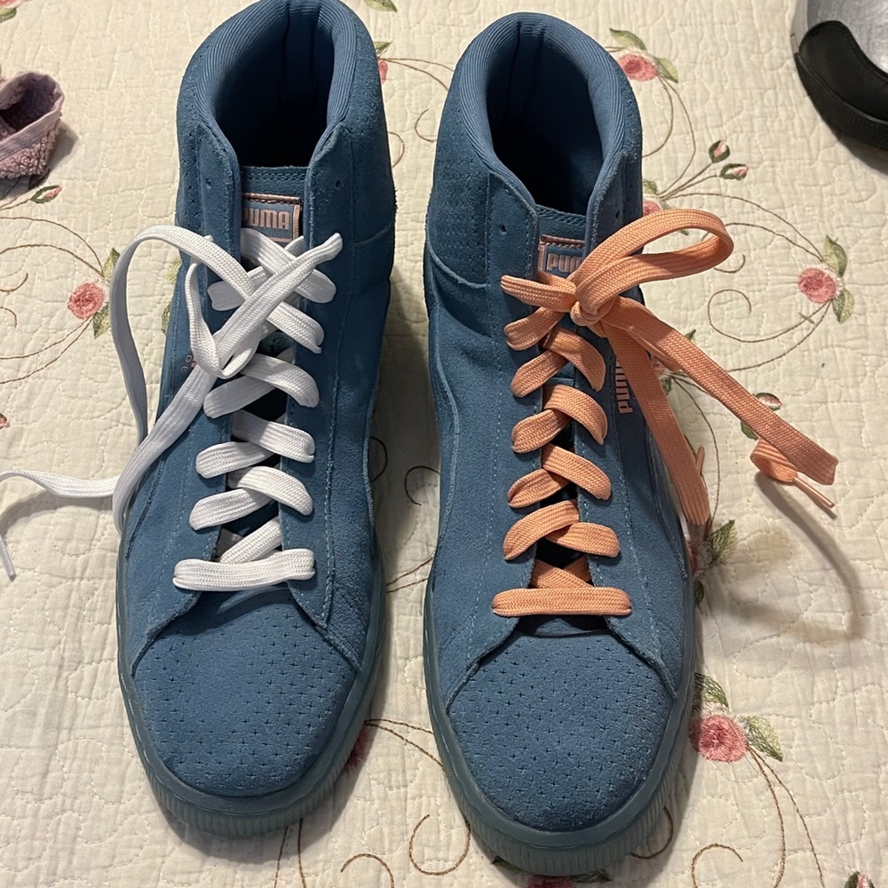 Men???s Puma Suede Pink Dolphin Shoes Gem